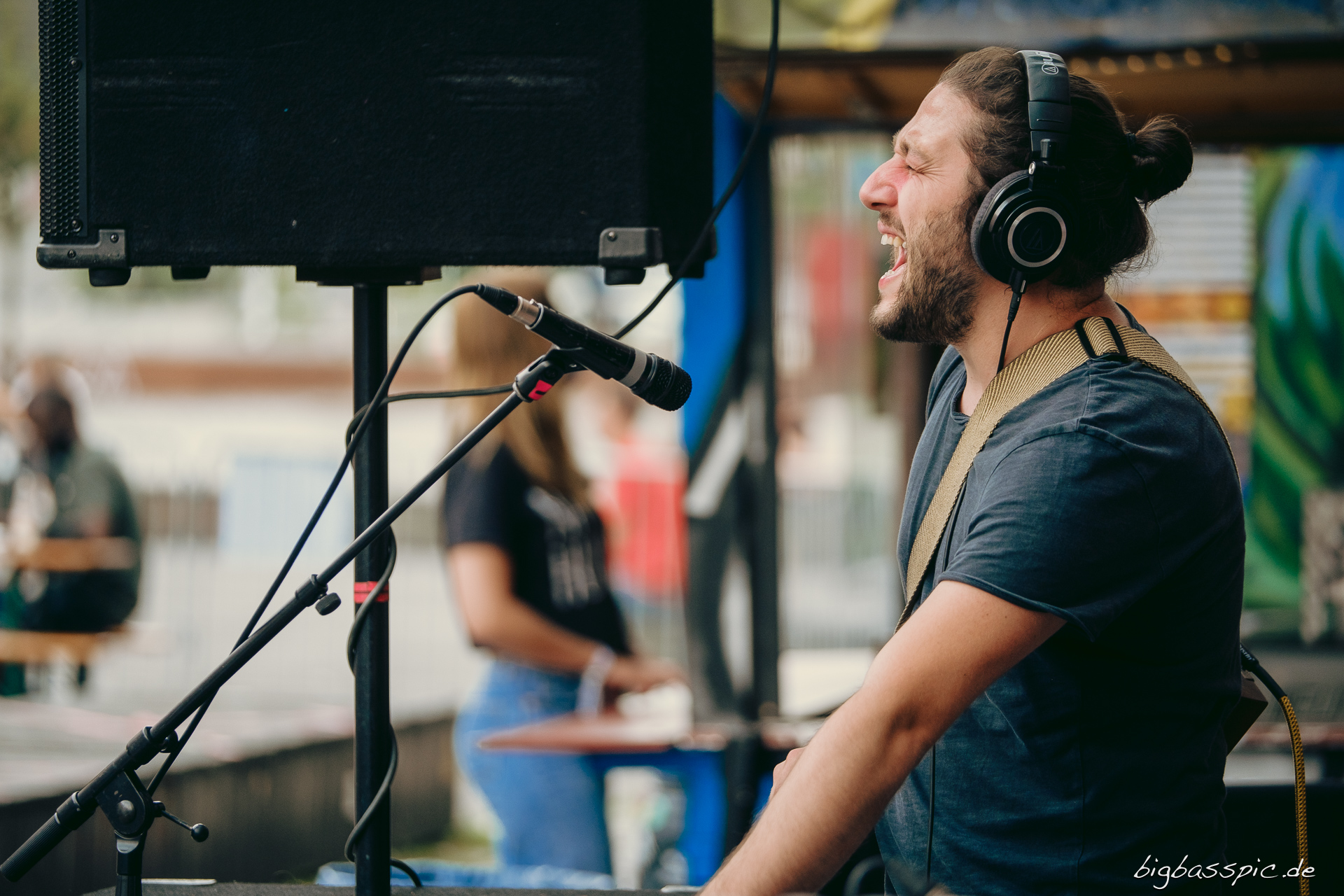 singing outdoors